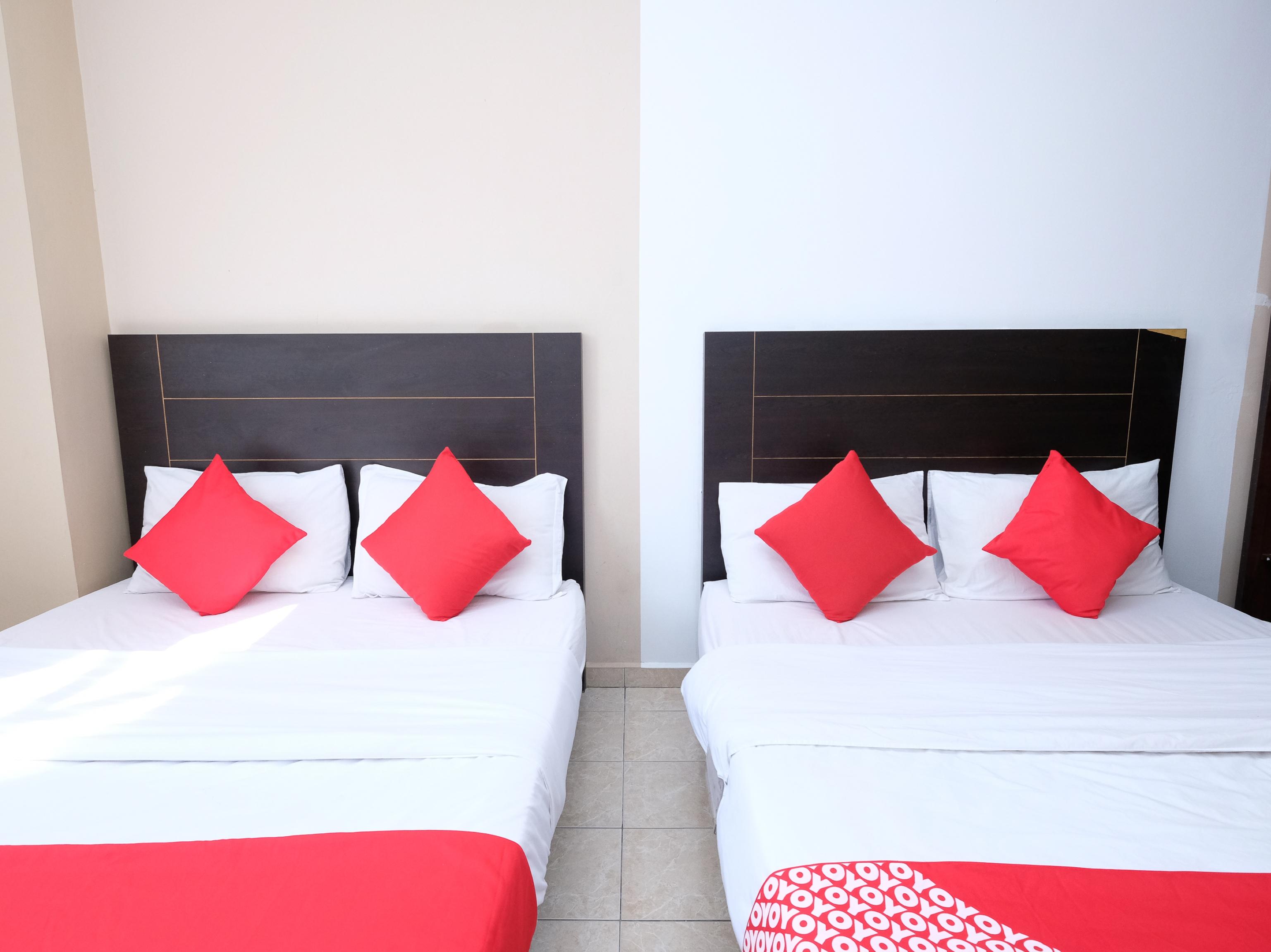 Oyo 717 Mr J Hotel Wakaf Che Yeh 2 Esterno foto