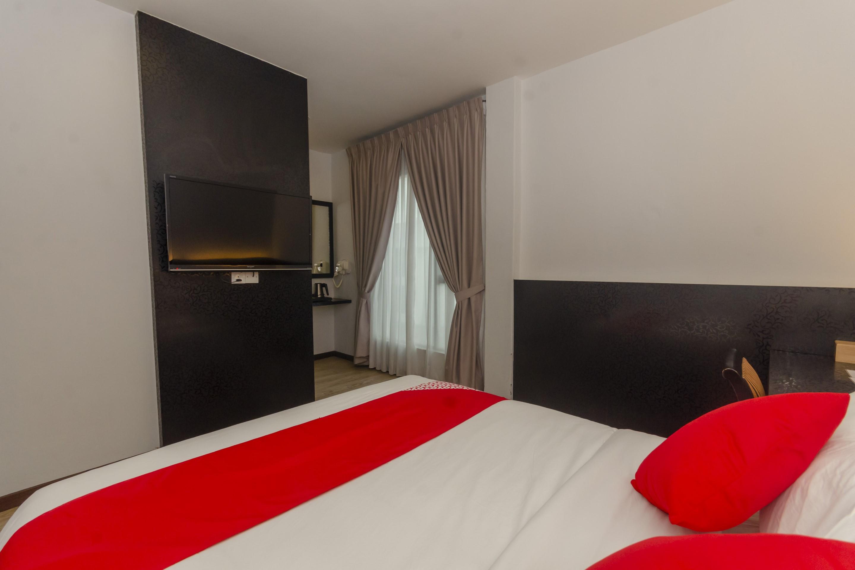 Oyo 717 Mr J Hotel Wakaf Che Yeh 2 Esterno foto