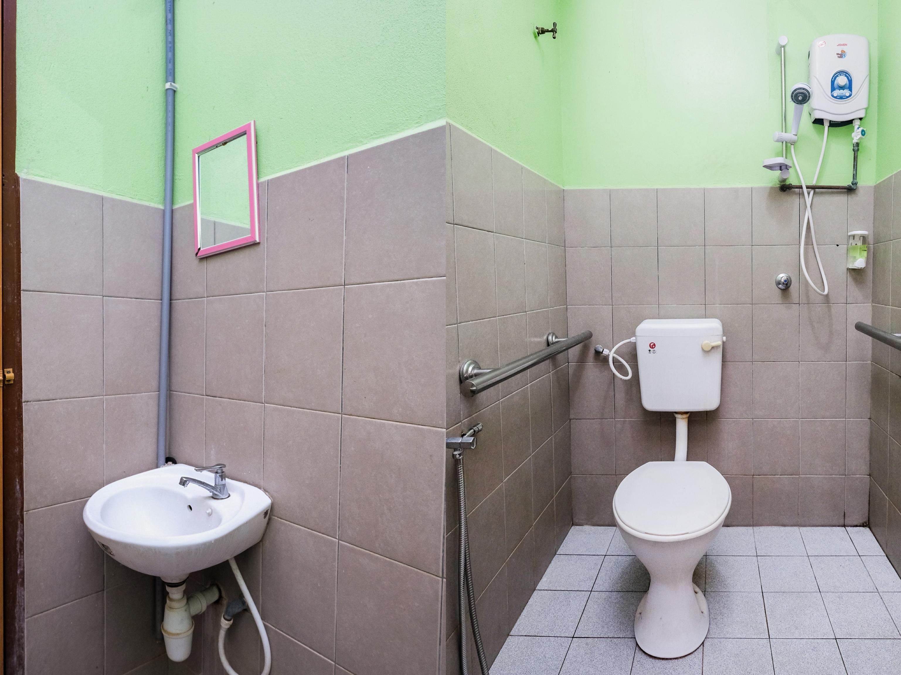 Oyo 717 Mr J Hotel Wakaf Che Yeh 2 Esterno foto
