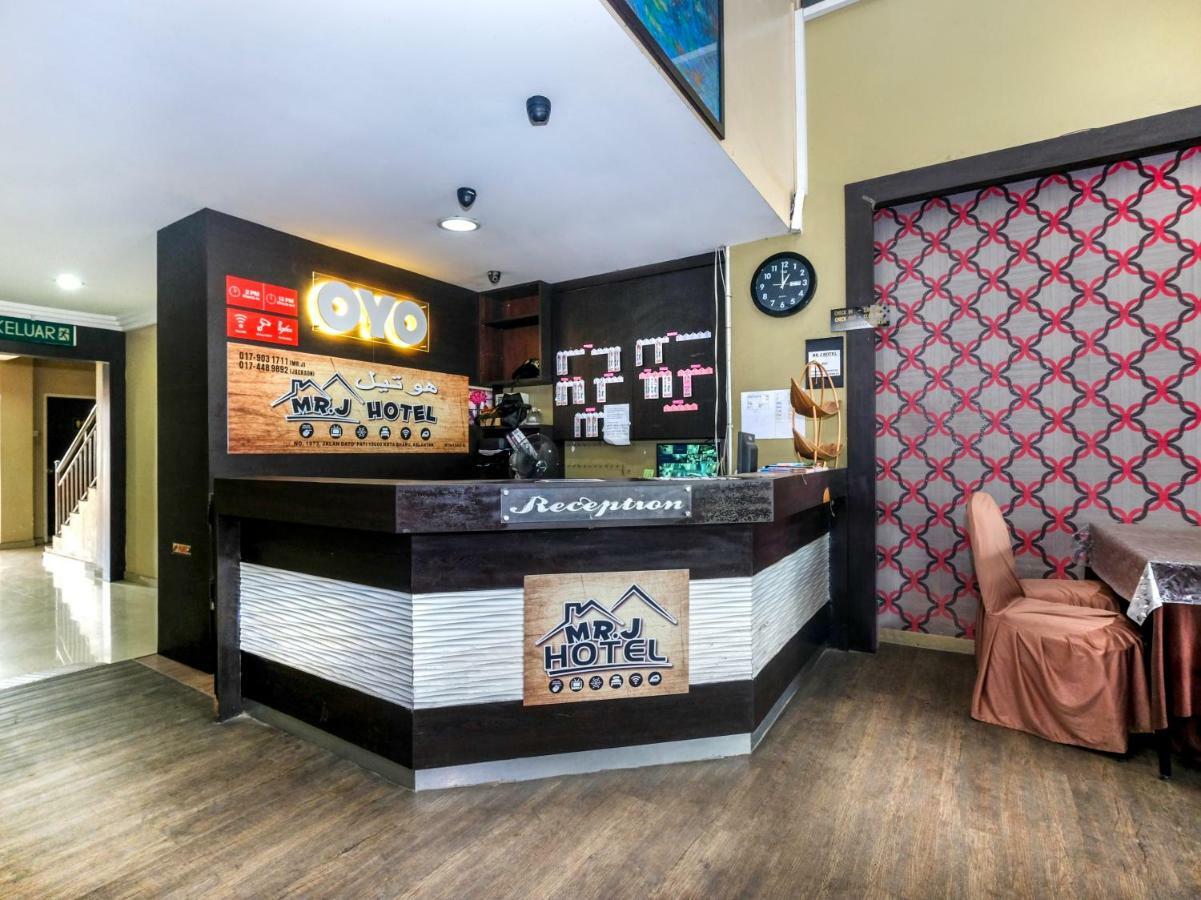Oyo 717 Mr J Hotel Wakaf Che Yeh 2 Esterno foto