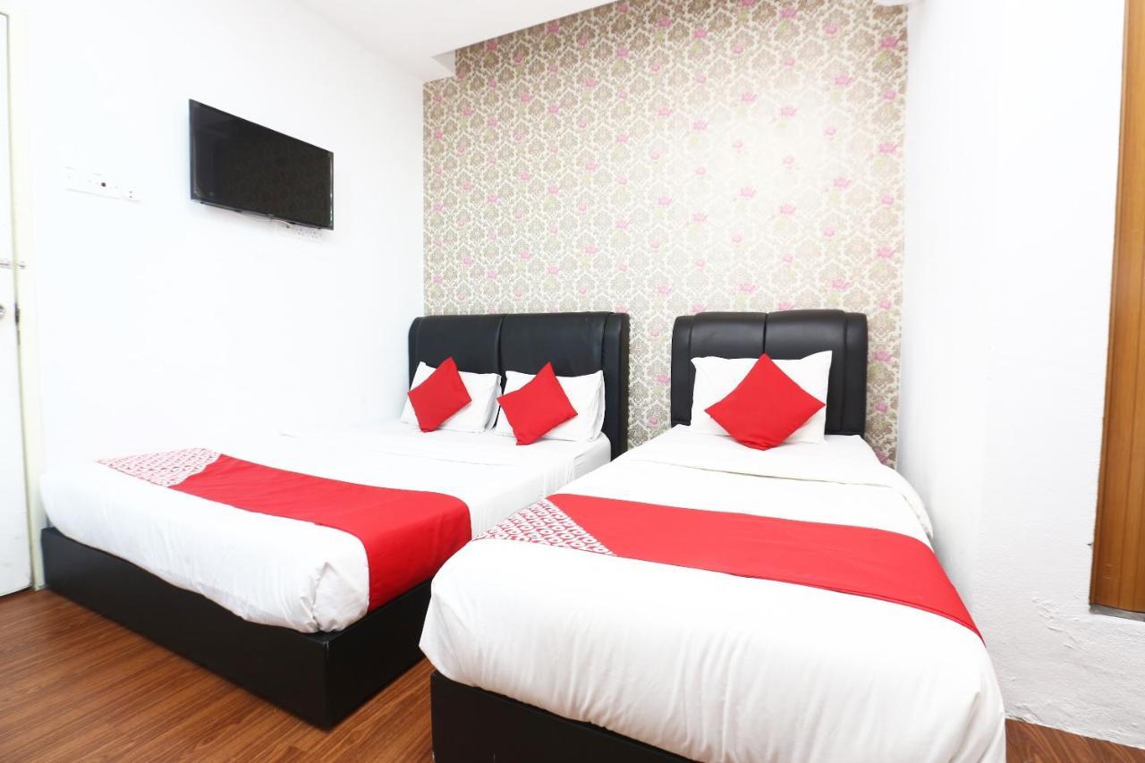 Oyo 717 Mr J Hotel Wakaf Che Yeh 2 Esterno foto
