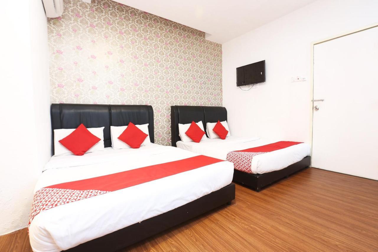 Oyo 717 Mr J Hotel Wakaf Che Yeh 2 Esterno foto