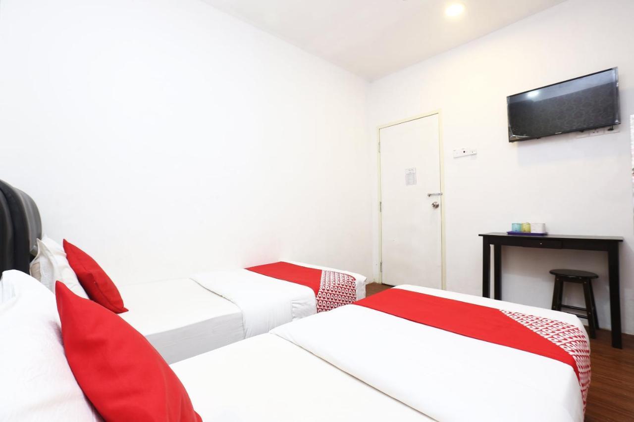 Oyo 717 Mr J Hotel Wakaf Che Yeh 2 Esterno foto