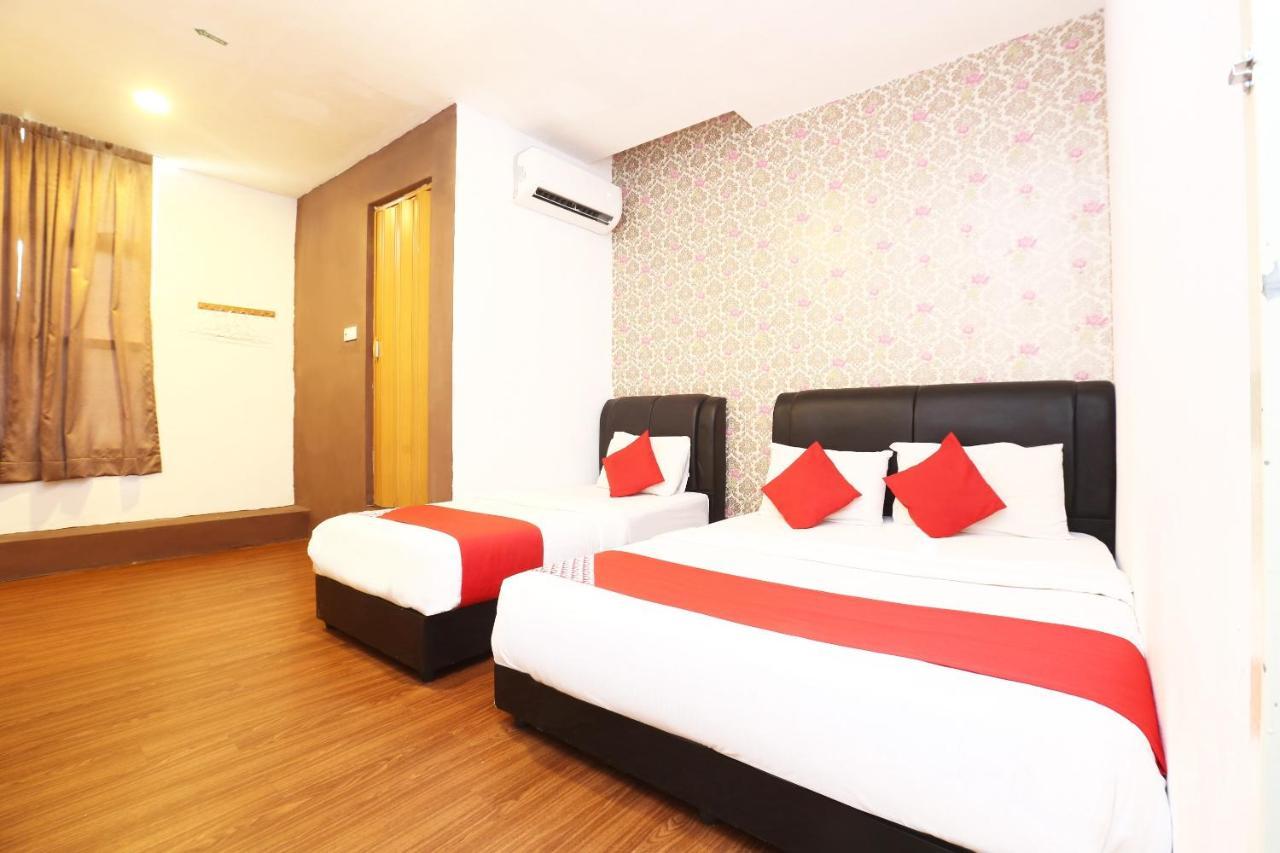 Oyo 717 Mr J Hotel Wakaf Che Yeh 2 Esterno foto