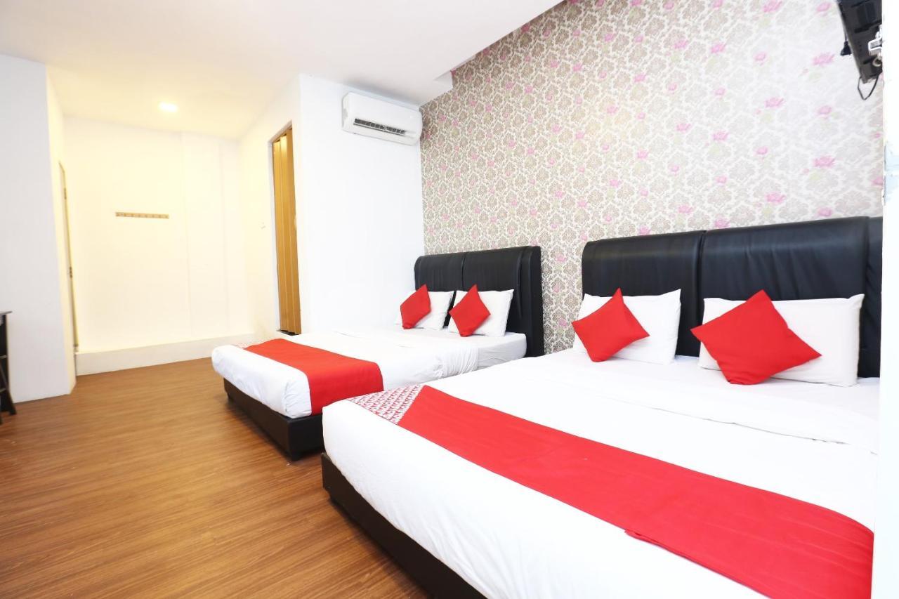 Oyo 717 Mr J Hotel Wakaf Che Yeh 2 Esterno foto