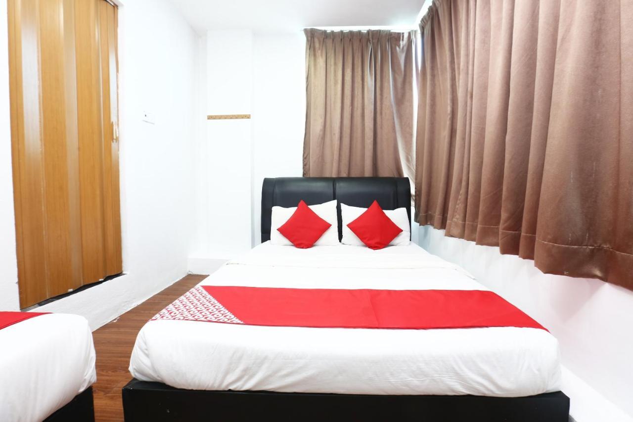 Oyo 717 Mr J Hotel Wakaf Che Yeh 2 Esterno foto